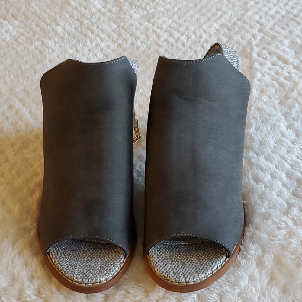 Muk Luk Heels